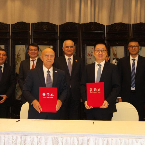 Chinese company to produce solar panels in the Alat Free Economic Zone