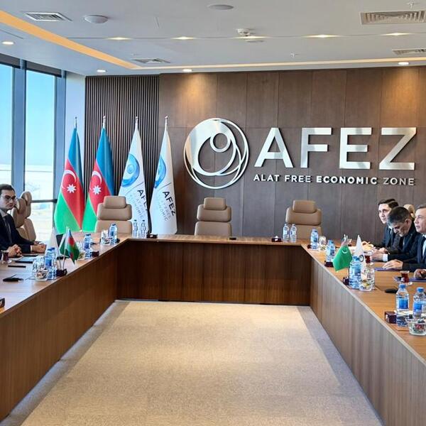 A meeting was held between the Chairman of the Board of the Alat Free Economic Zone Authority Deputy Chairman of the Cabinet of Ministers of Turkmenistan